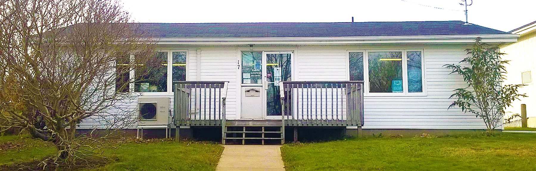 Westport-fall-shot-2015 photo of the front of Westport library